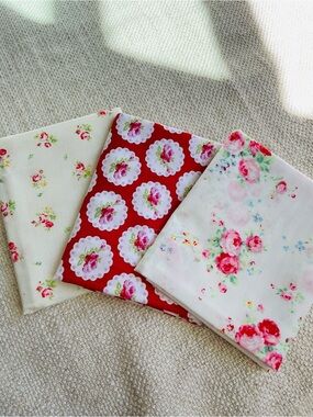 (3) 18x21" Fat Quarters Cream Pink Floral Roses Pattern Cotton Fabric Quilting